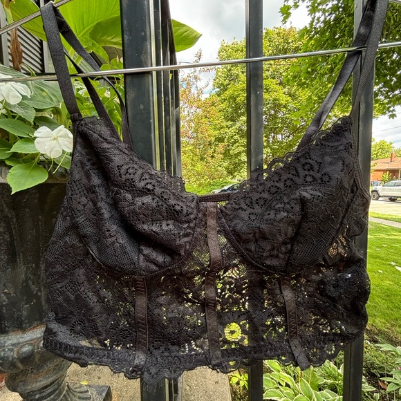 SHEIN black lace bustier top. - Picture 2 of 3